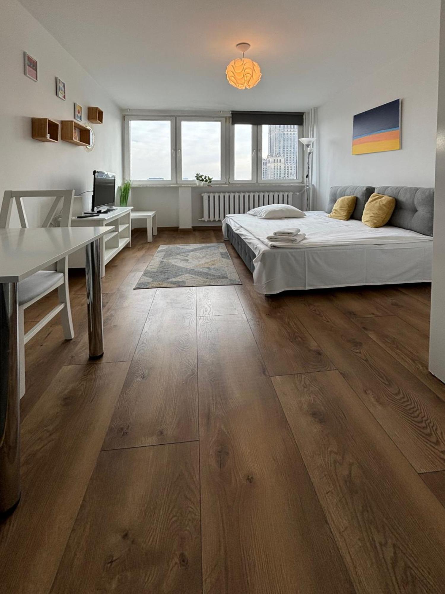 Sweet Life Apartment Next To Metro Station Varşova Dış mekan fotoğraf